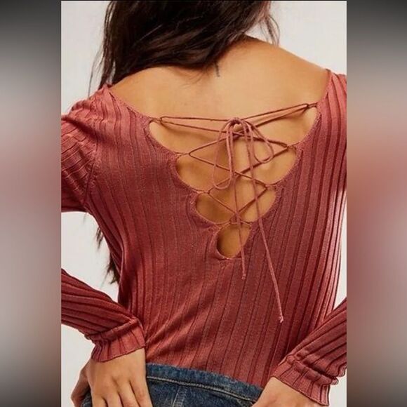 NWOT Free People Hits Different Lace-Up Top in Rusted Coral Sz S - Picture 3 of 12